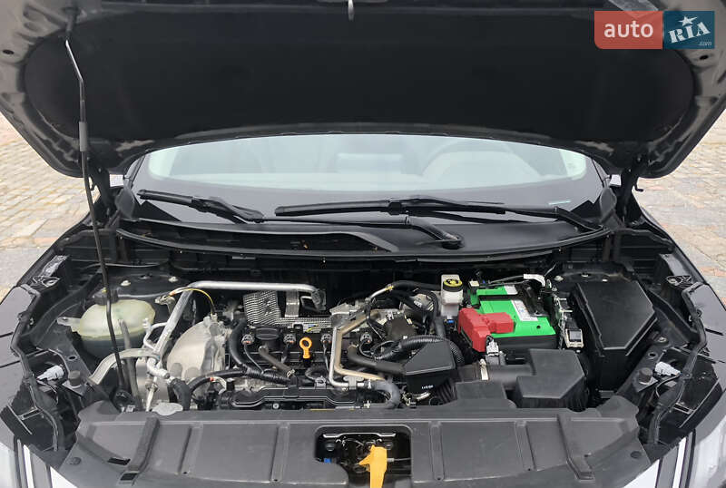 Внедорожник / Кроссовер Nissan Rogue 2021 в Кременчуге