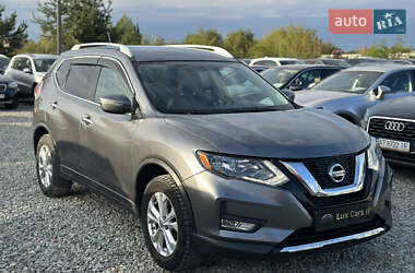 Позашляховик / Кросовер Nissan Rogue 2015 в Івано-Франківську