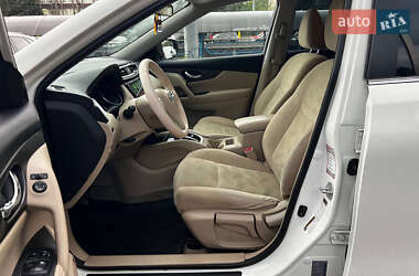 Внедорожник / Кроссовер Nissan Rogue 2014 в 