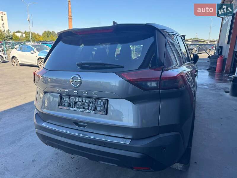 Позашляховик / Кросовер Nissan Rogue 2020 в Львові