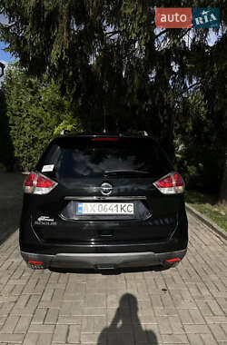 Внедорожник / Кроссовер Nissan Rogue 2016 в 
