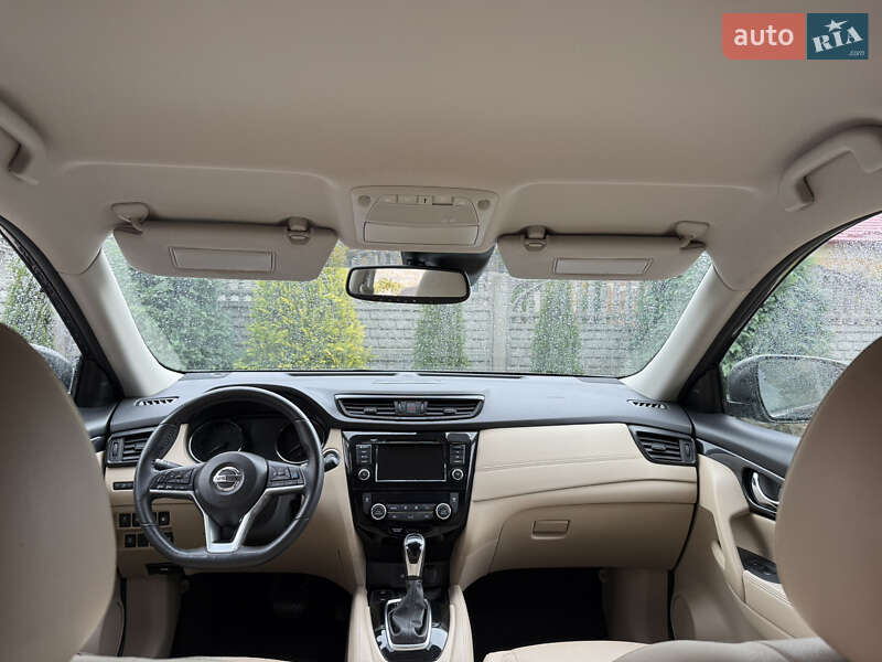 Внедорожник / Кроссовер Nissan Rogue 2018 в Яворове