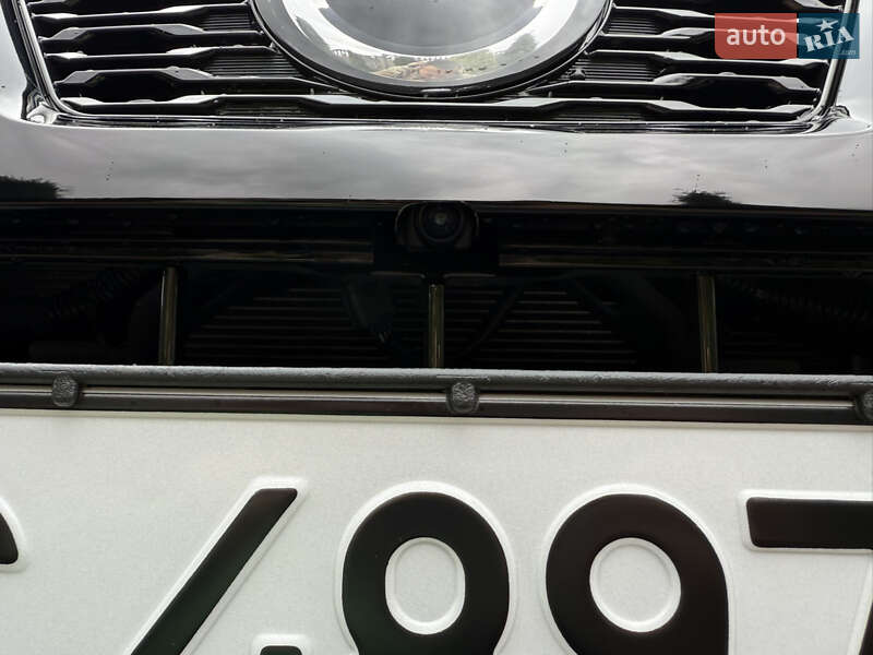 Внедорожник / Кроссовер Nissan Rogue 2018 в Яворове