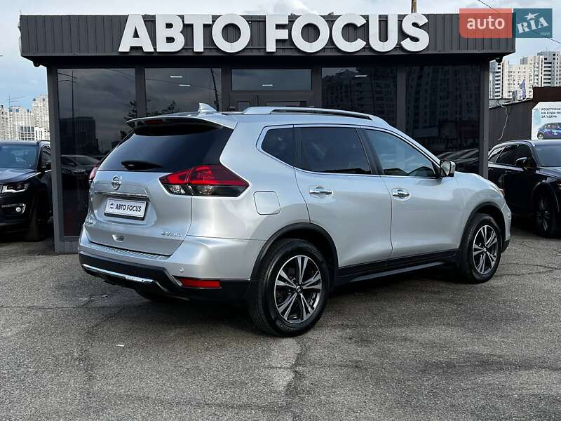 Внедорожник / Кроссовер Nissan Rogue 2018 в Киеве