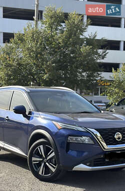 Позашляховик / Кросовер Nissan Rogue 2020 в Полтаві
