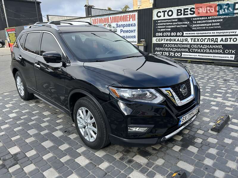 Внедорожник / Кроссовер Nissan Rogue 2017 в Шепетовке фото Внедорожник / Кроссовер Nissan Rogue 2017 в Шепетовке