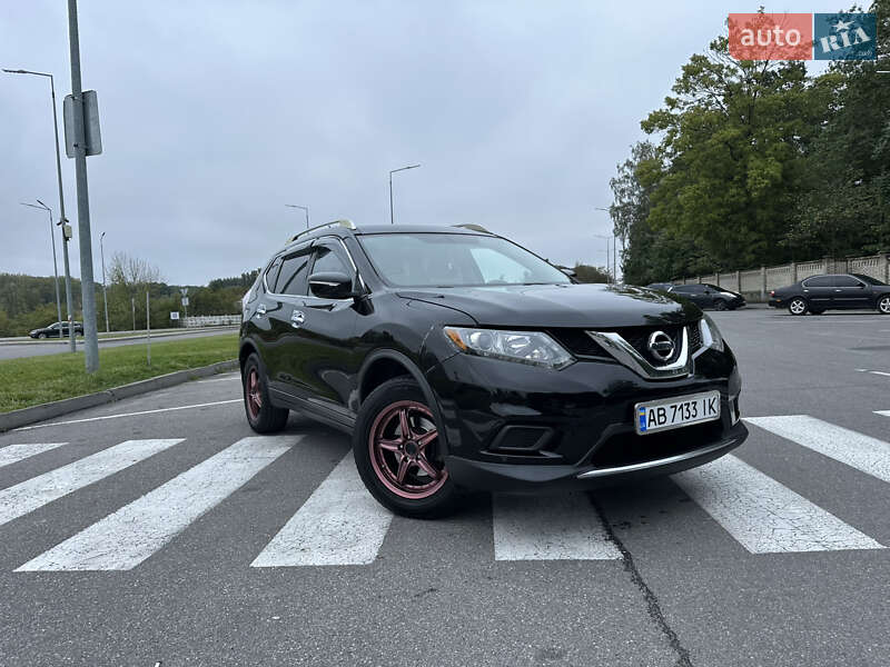 Внедорожник / Кроссовер Nissan Rogue 2015 в 