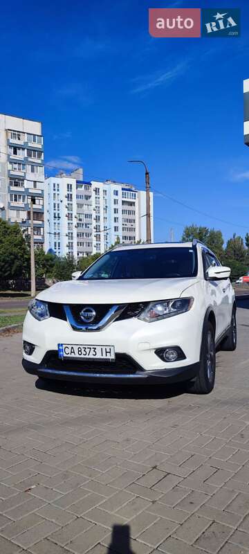 Внедорожник / Кроссовер Nissan Rogue 2015 в 