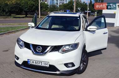 Внедорожник / Кроссовер Nissan Rogue 2015 в 