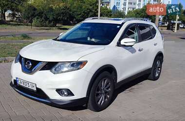 Внедорожник / Кроссовер Nissan Rogue 2015 в 