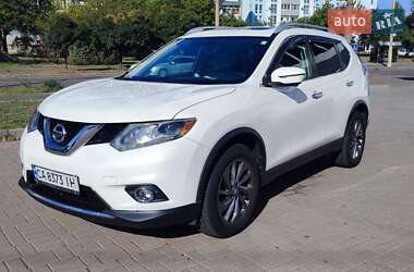 Внедорожник / Кроссовер Nissan Rogue 2015 в 