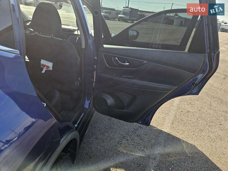 Внедорожник / Кроссовер Nissan Rogue 2018 в Ужгороде