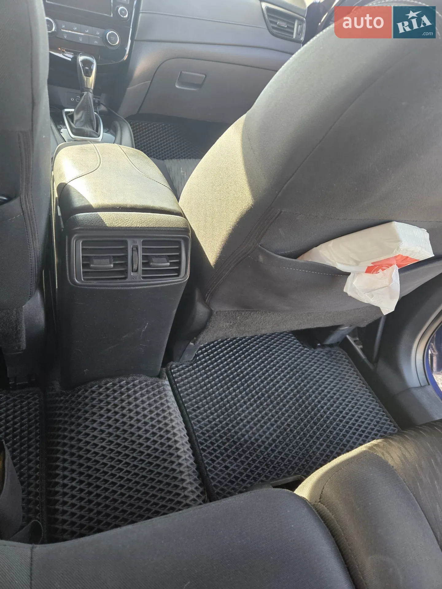 Nissan Rogue 2018 VIN KNMAT2MT9JP578330 фото оголошення 31 з 42