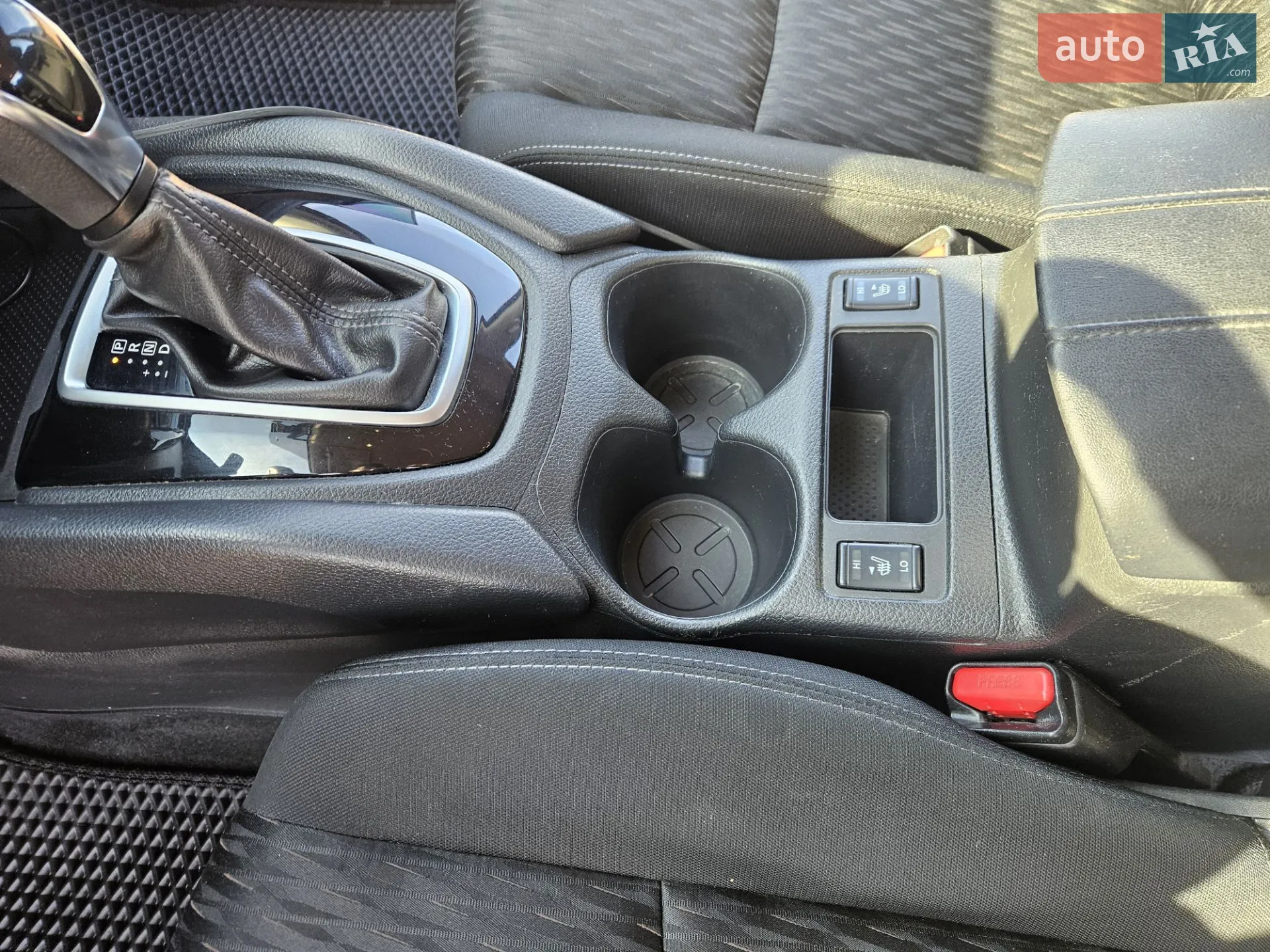 Nissan Rogue 2018 VIN KNMAT2MT9JP578330 фото оголошення 38 з 42