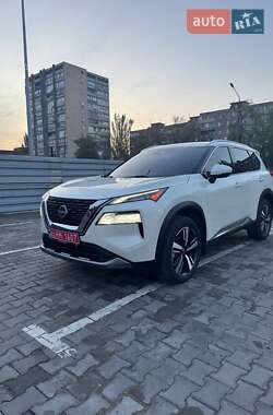 Позашляховик / Кросовер Nissan Rogue 2022 в Кривому Розі