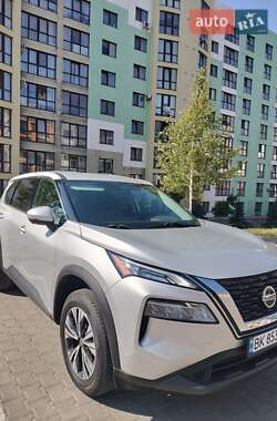 Внедорожник / Кроссовер Nissan Rogue 2021 в Ровно