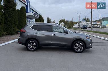 Внедорожник / Кроссовер Nissan Rogue 2019 в 