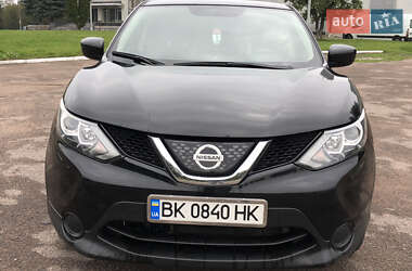 Внедорожник / Кроссовер Nissan Rogue 2018 в 