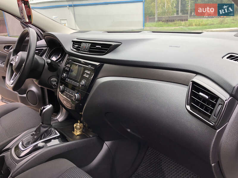 Позашляховик / Кросовер Nissan Rogue 2018 в Рівному фото 21 Позашляховик / Кросовер Nissan Rogue 2018 в Рівному