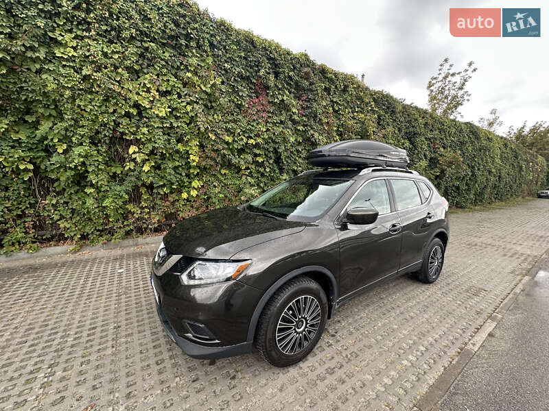 Внедорожник / Кроссовер Nissan Rogue 2016 в Киеве