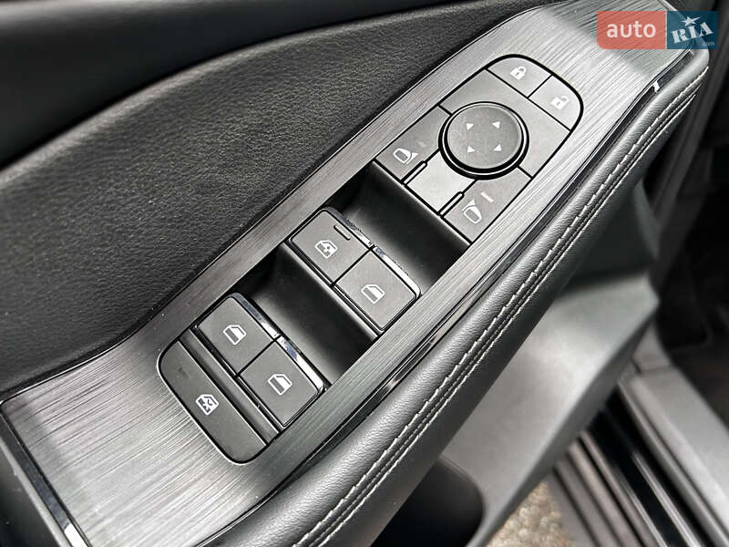 Внедорожник / Кроссовер Nissan Rogue 2023 в Броварах