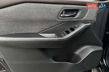Внедорожник / Кроссовер Nissan Rogue 2021 в 