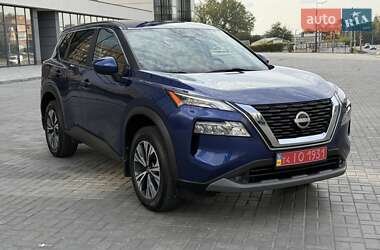 Позашляховик / Кросовер Nissan Rogue 2023 в Дніпрі
