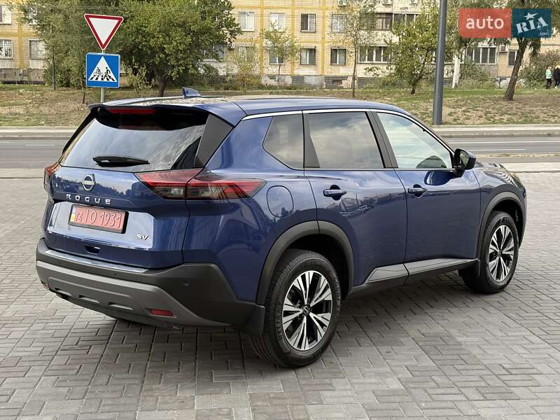 Позашляховик / Кросовер Nissan Rogue 2023 в Дніпрі