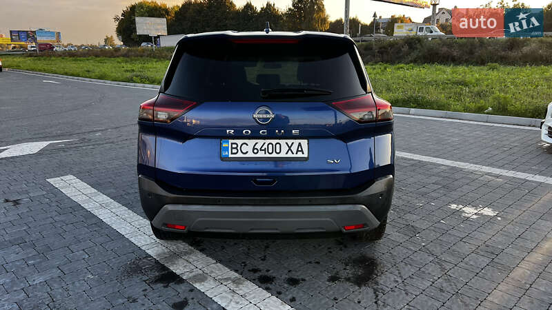 Позашляховик / Кросовер Nissan Rogue 2023 в Львові