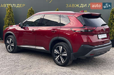 Внедорожник / Кроссовер Nissan Rogue 2021 в 