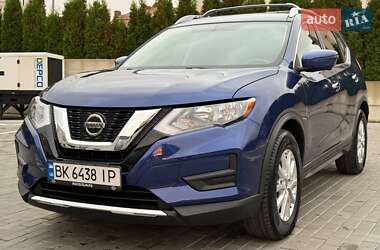 Позашляховик / Кросовер Nissan Rogue 2018 в Рівному
