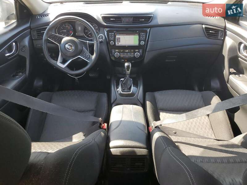Внедорожник / Кроссовер Nissan Rogue 2016 в Днепре