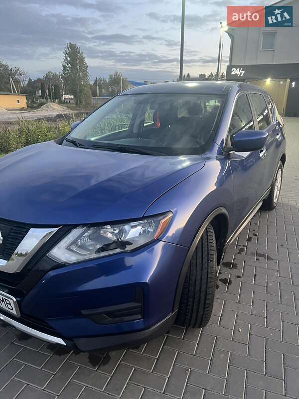 Внедорожник / Кроссовер Nissan Rogue 2017 в Сокале