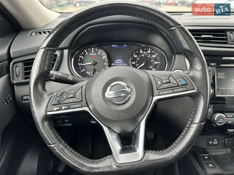 Позашляховик / Кросовер Nissan Rogue 2018 в Києві