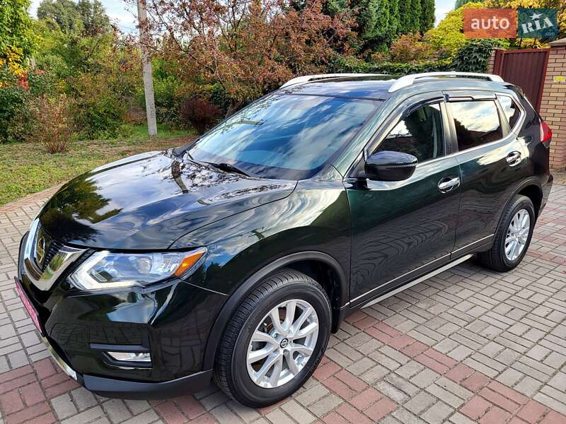 Позашляховик / Кросовер Nissan Rogue 2018 в Запоріжжі