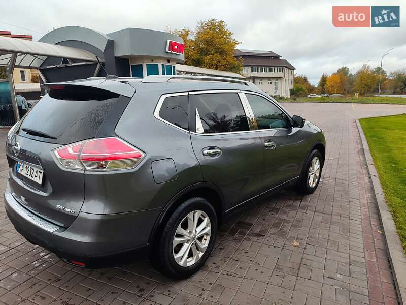 Позашляховик / Кросовер Nissan Rogue 2015 в Києві