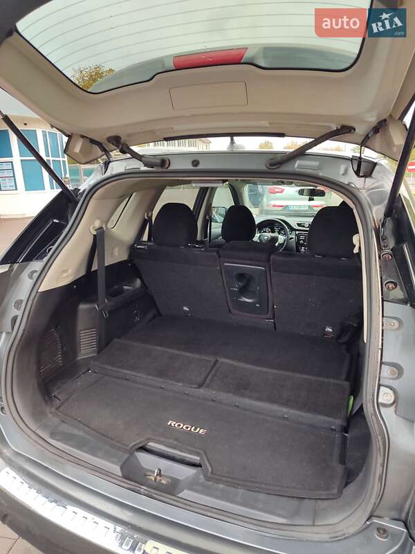 Позашляховик / Кросовер Nissan Rogue 2015 в Києві