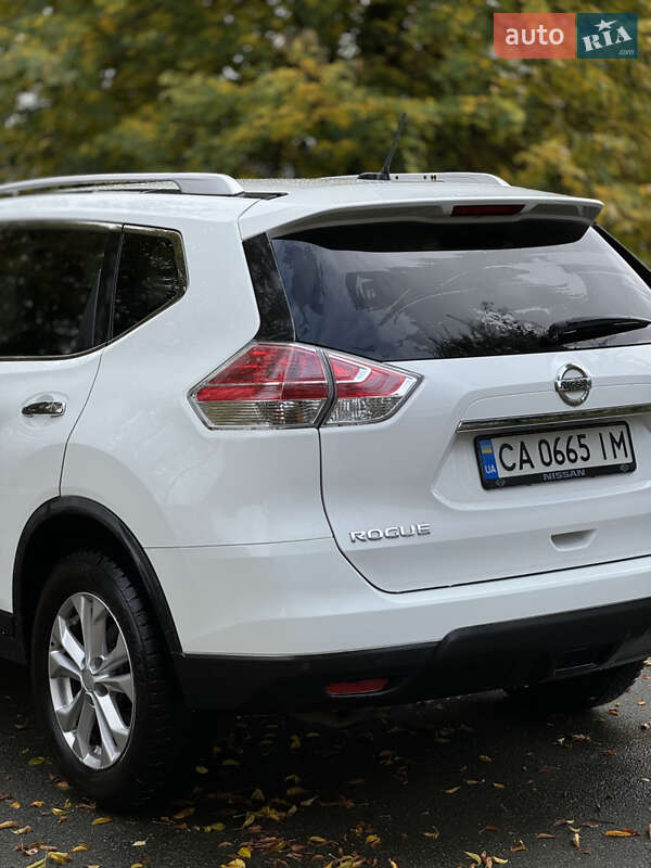 Внедорожник / Кроссовер Nissan Rogue 2016 в Черкассах