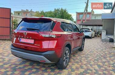 Внедорожник / Кроссовер Nissan Rogue 2021 в 