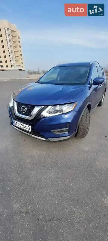 Позашляховик / Кросовер Nissan Rogue 2017 в Миколаєві