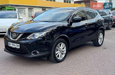 Внедорожник / Кроссовер Nissan Rogue 2018 в 