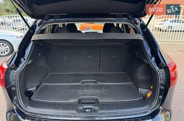 Внедорожник / Кроссовер Nissan Rogue 2018 в 