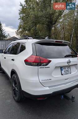 Позашляховик / Кросовер Nissan Rogue 2016 в Вапнярці