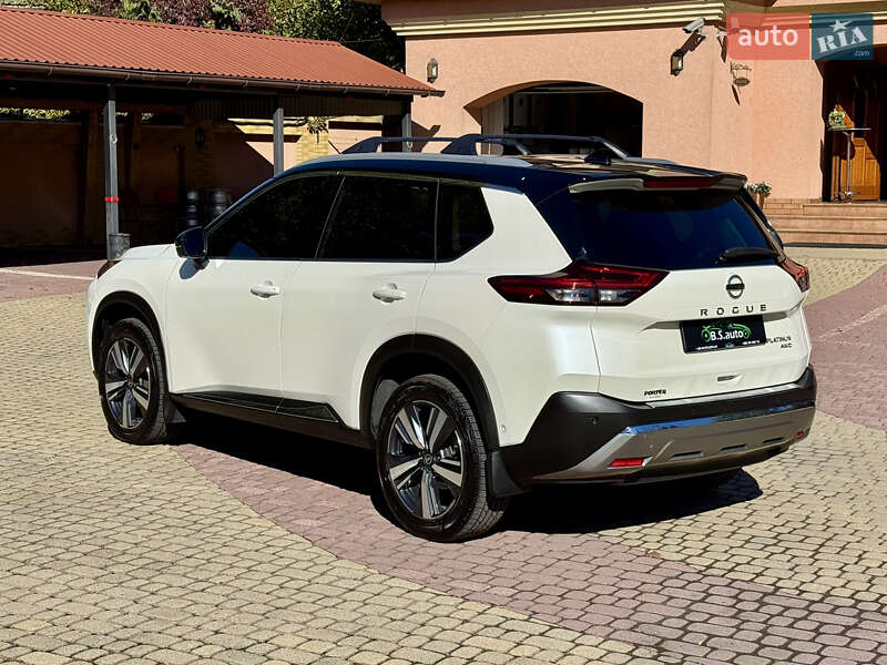 Внедорожник / Кроссовер Nissan Rogue 2021 в Мукачево