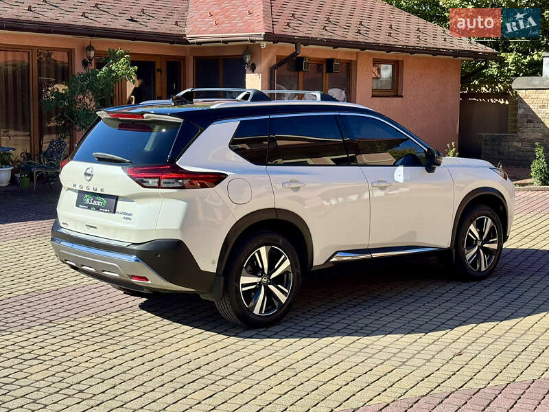 Внедорожник / Кроссовер Nissan Rogue 2021 в Мукачево