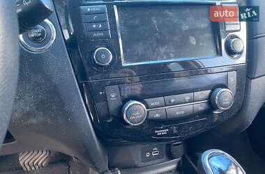 Внедорожник / Кроссовер Nissan Rogue 2019 в 