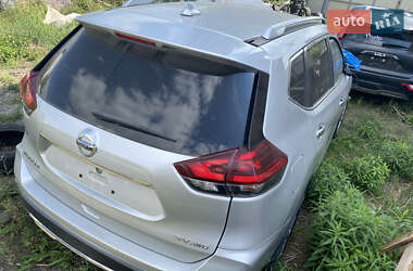 Внедорожник / Кроссовер Nissan Rogue 2019 в 