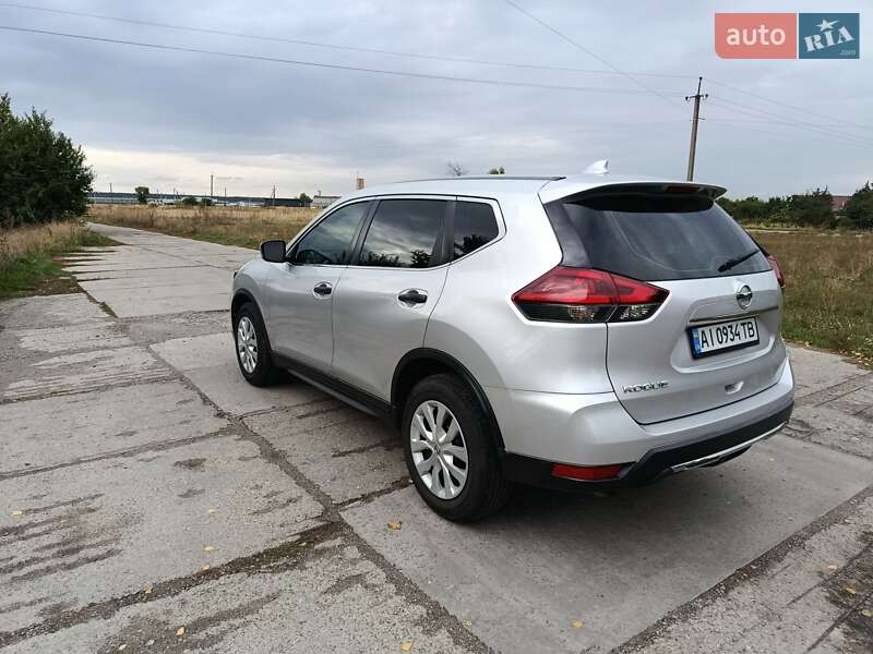 Позашляховик / Кросовер Nissan Rogue 2018 в Києві