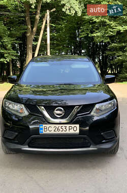 Внедорожник / Кроссовер Nissan Rogue 2016 в Львове