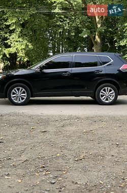 Внедорожник / Кроссовер Nissan Rogue 2016 в 